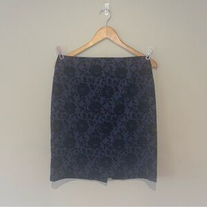 EXPRESS Women’s Lace & Floral Print Purple & Black Stretch Pencil Skirt Size 7/8